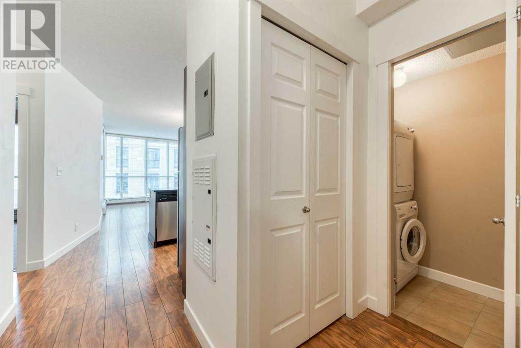Property at 610, 325 3 Street SE image 5