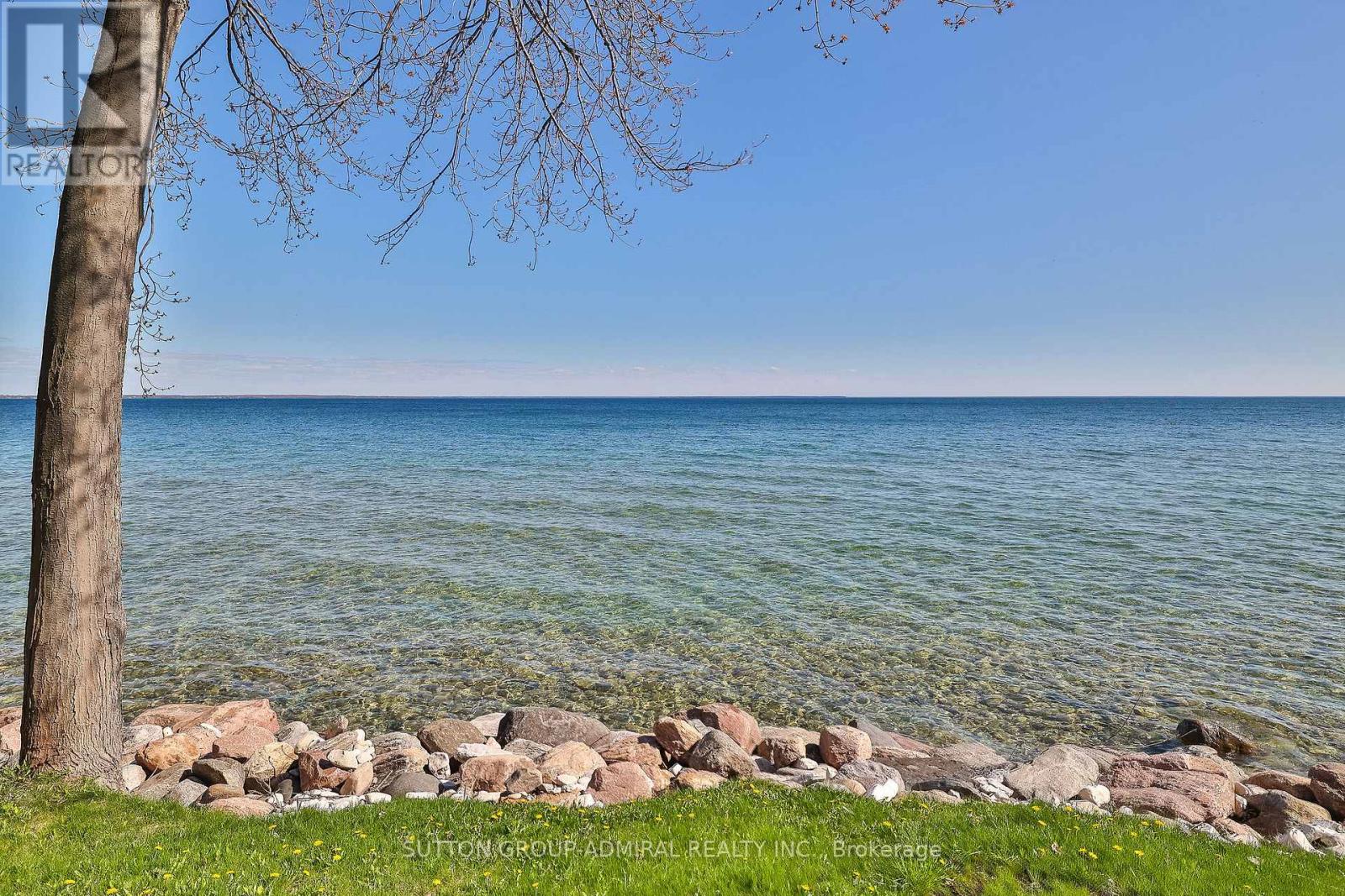 112 Bayshore Drive, Ramara, Ontario  L0K 1B0 - Photo 9 - S12151260
