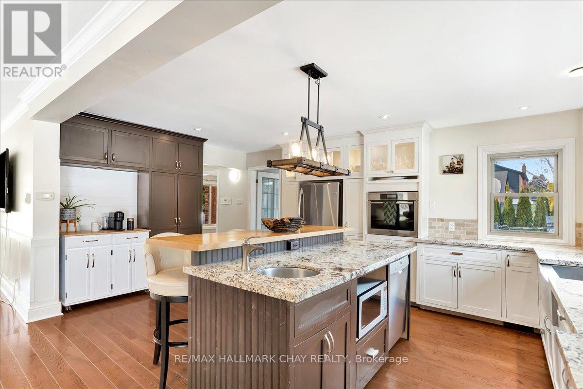 24 Martine Crescent, Oro-Medonte, Ontario  L0L 2L0 - Photo 13 - S12151324