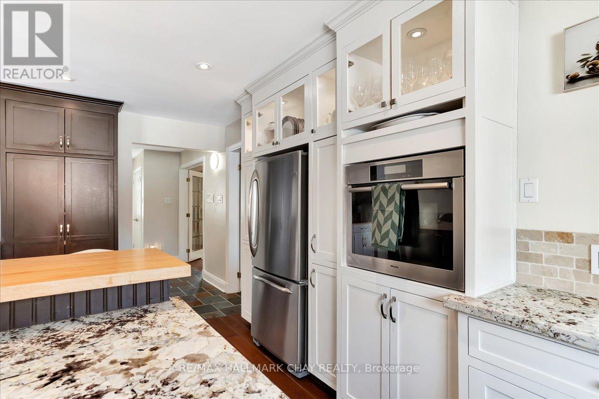 24 Martine Crescent, Oro-Medonte, Ontario  L0L 2L0 - Photo 15 - S12151324