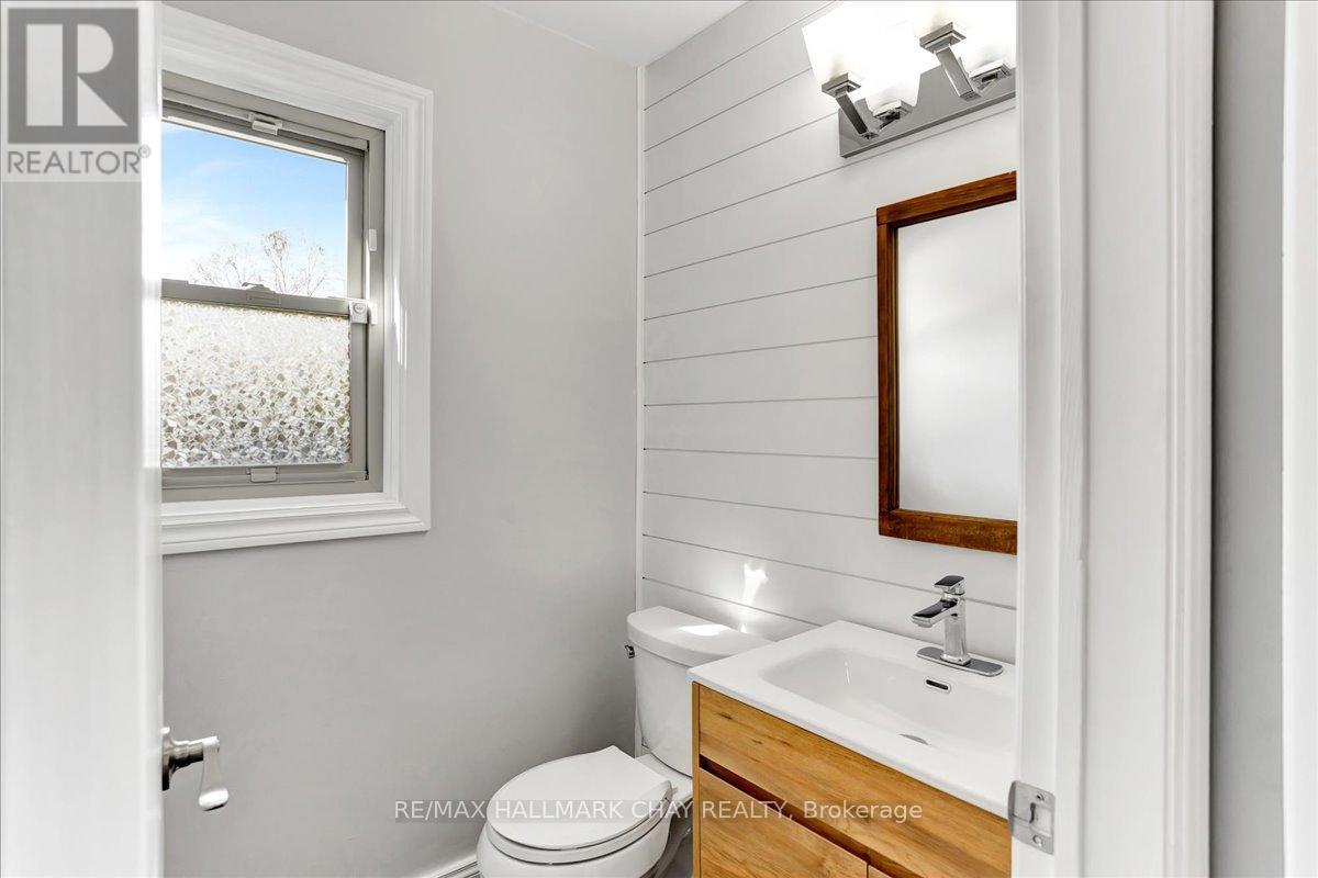 24 Martine Crescent, Oro-Medonte, Ontario  L0L 2L0 - Photo 19 - S12151324