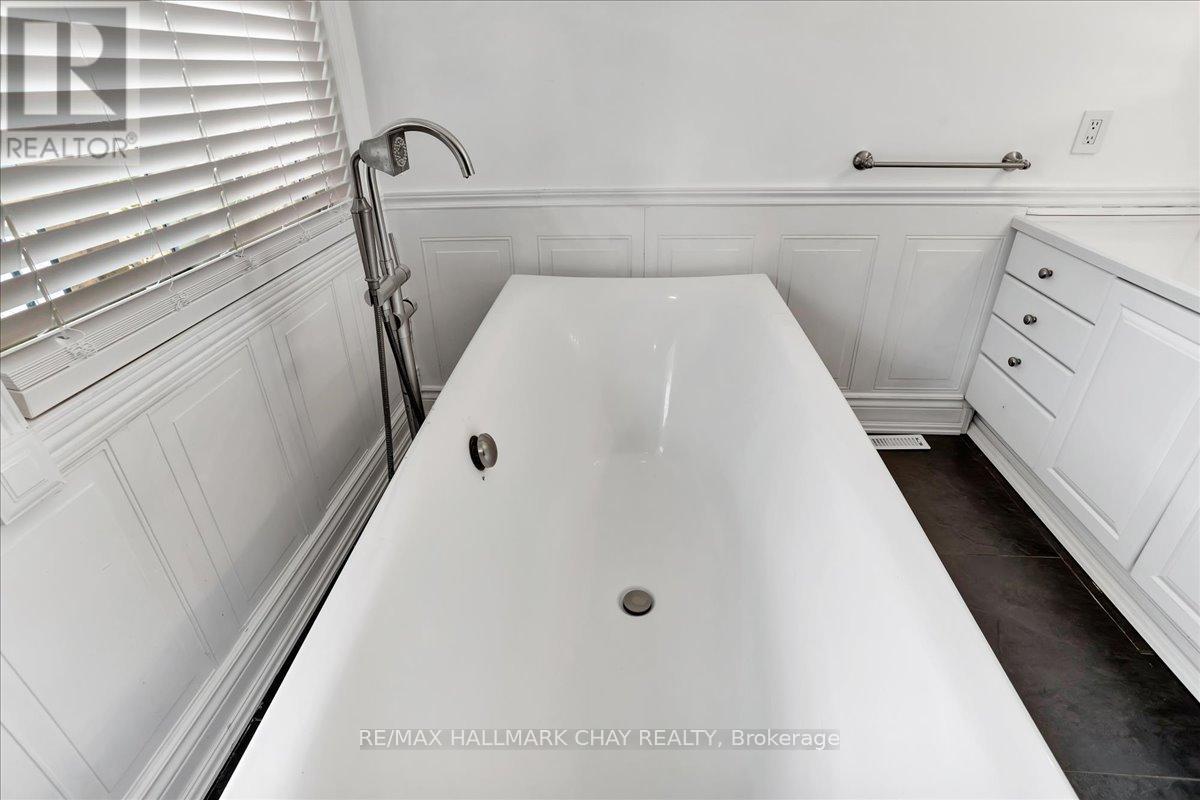24 Martine Crescent, Oro-Medonte, Ontario  L0L 2L0 - Photo 24 - S12151324