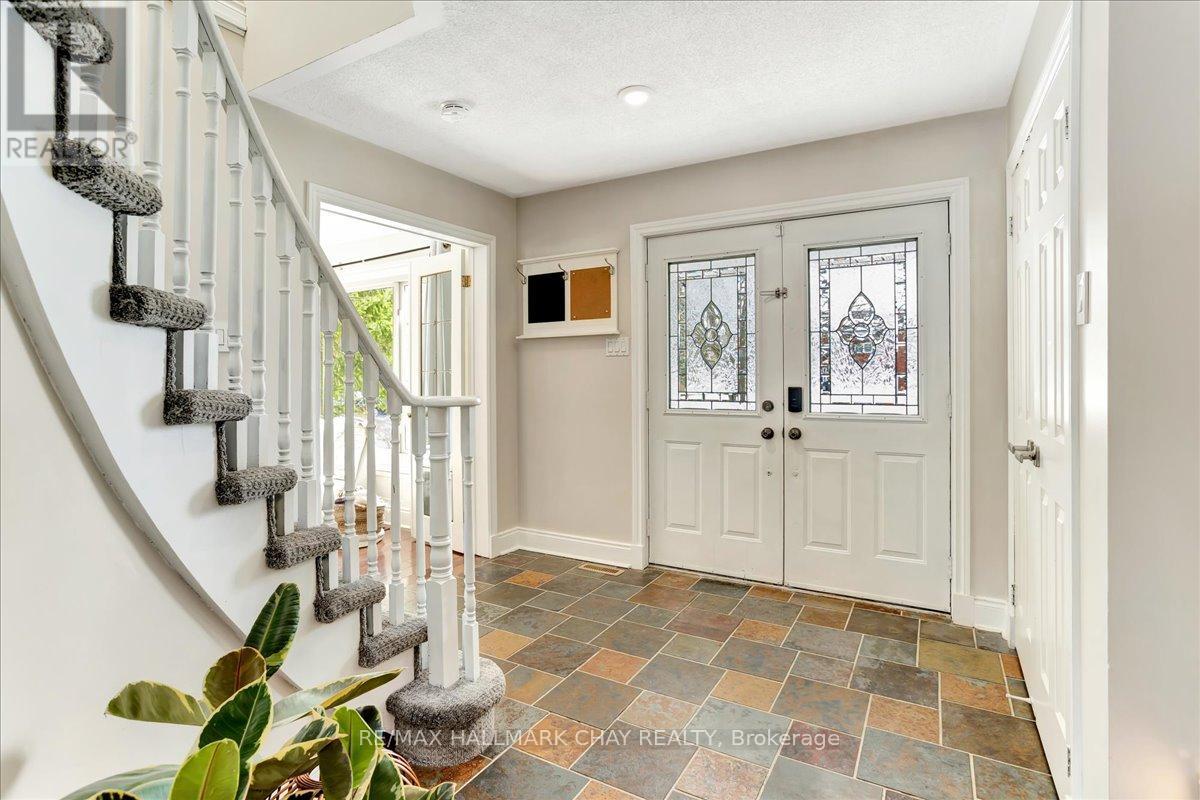 Property at 24 MARTINE CRESCENT image 3