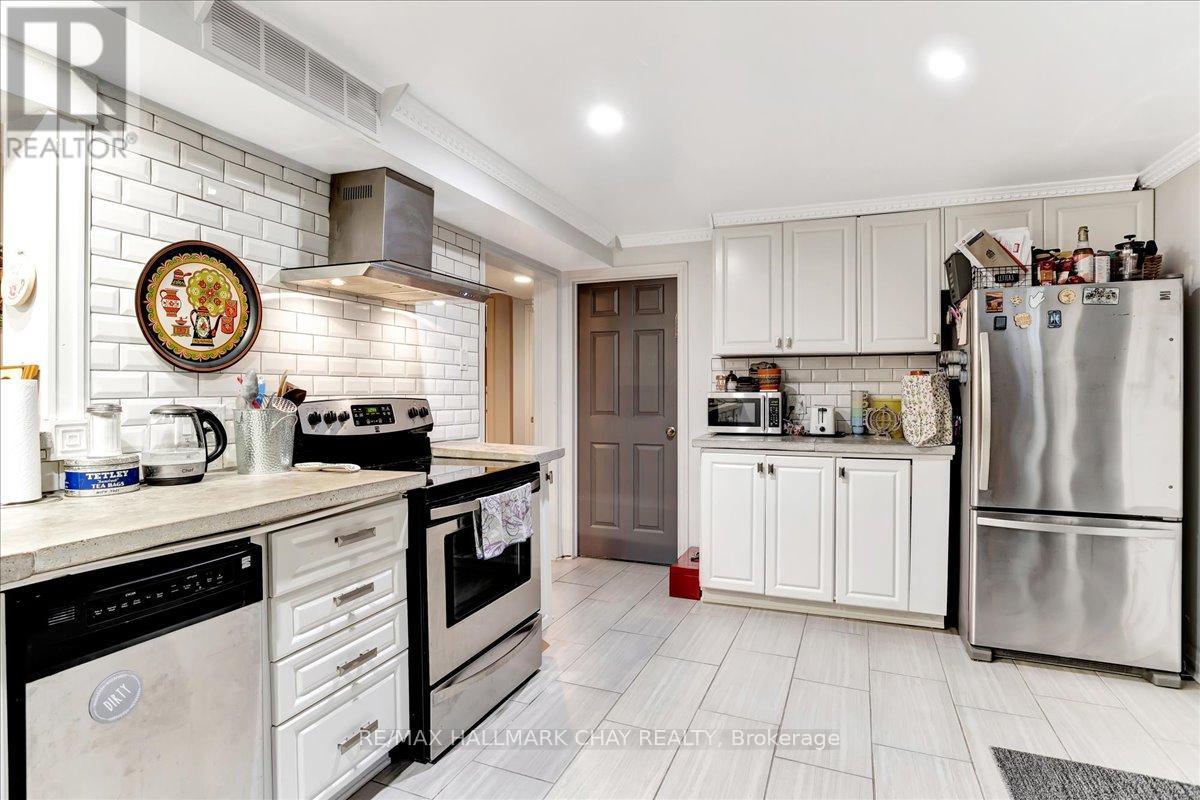 24 Martine Crescent, Oro-Medonte, Ontario  L0L 2L0 - Photo 36 - S12151324