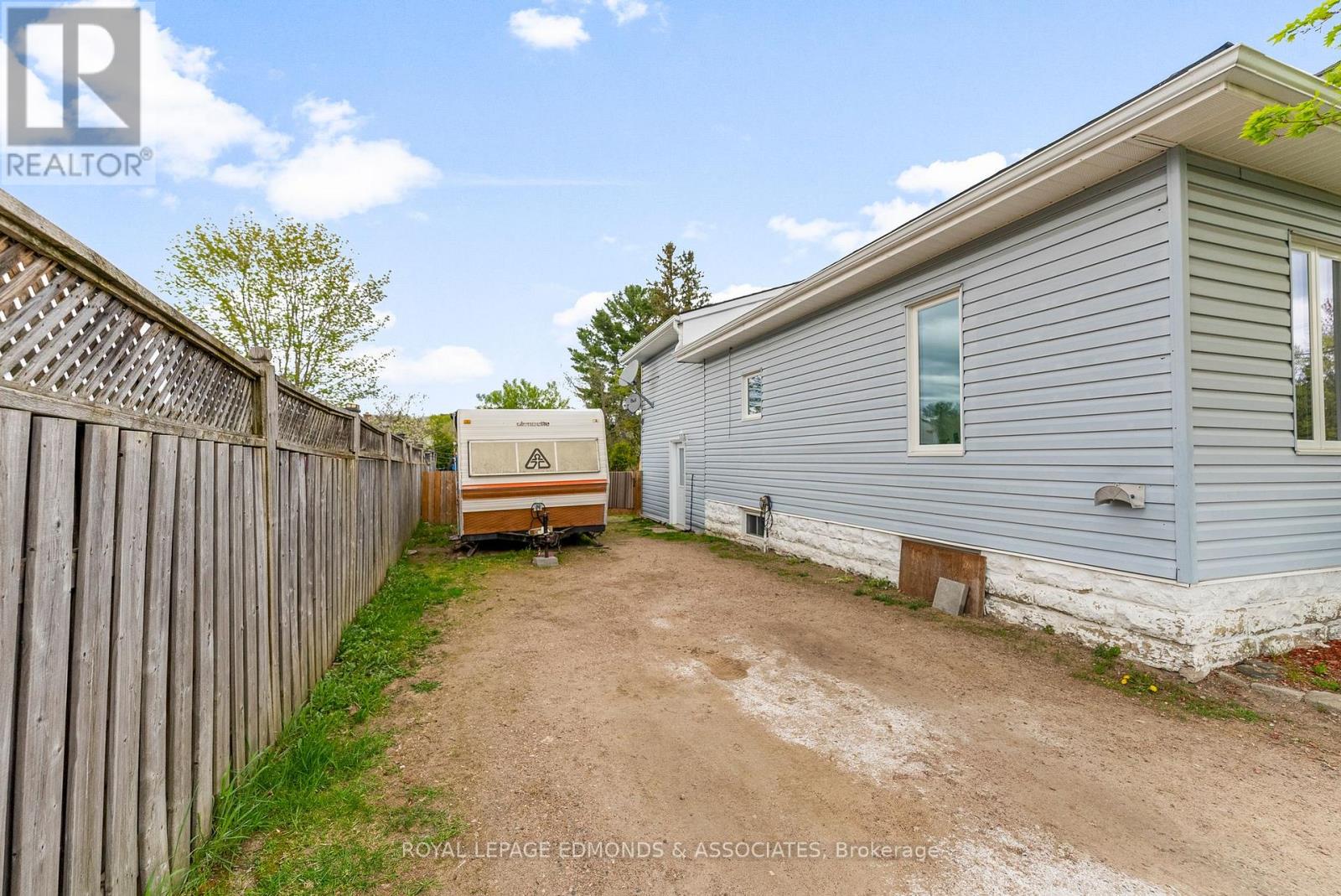 448 Eganville Road, Pembroke, Ontario  K8A 4E2 - Photo 26 - X12151521