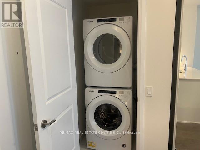 #1010 - 65 Watergarden Drive, Mississauga, Ontario  L5R 0G9 - Photo 13 - W12033213