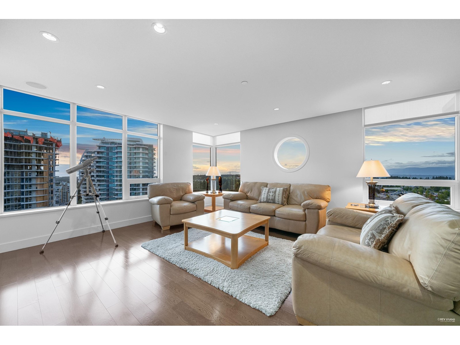 1904 15152 Russell Avenue, White Rock, British Columbia  V4B 0A3 - Photo 17 - R2999737