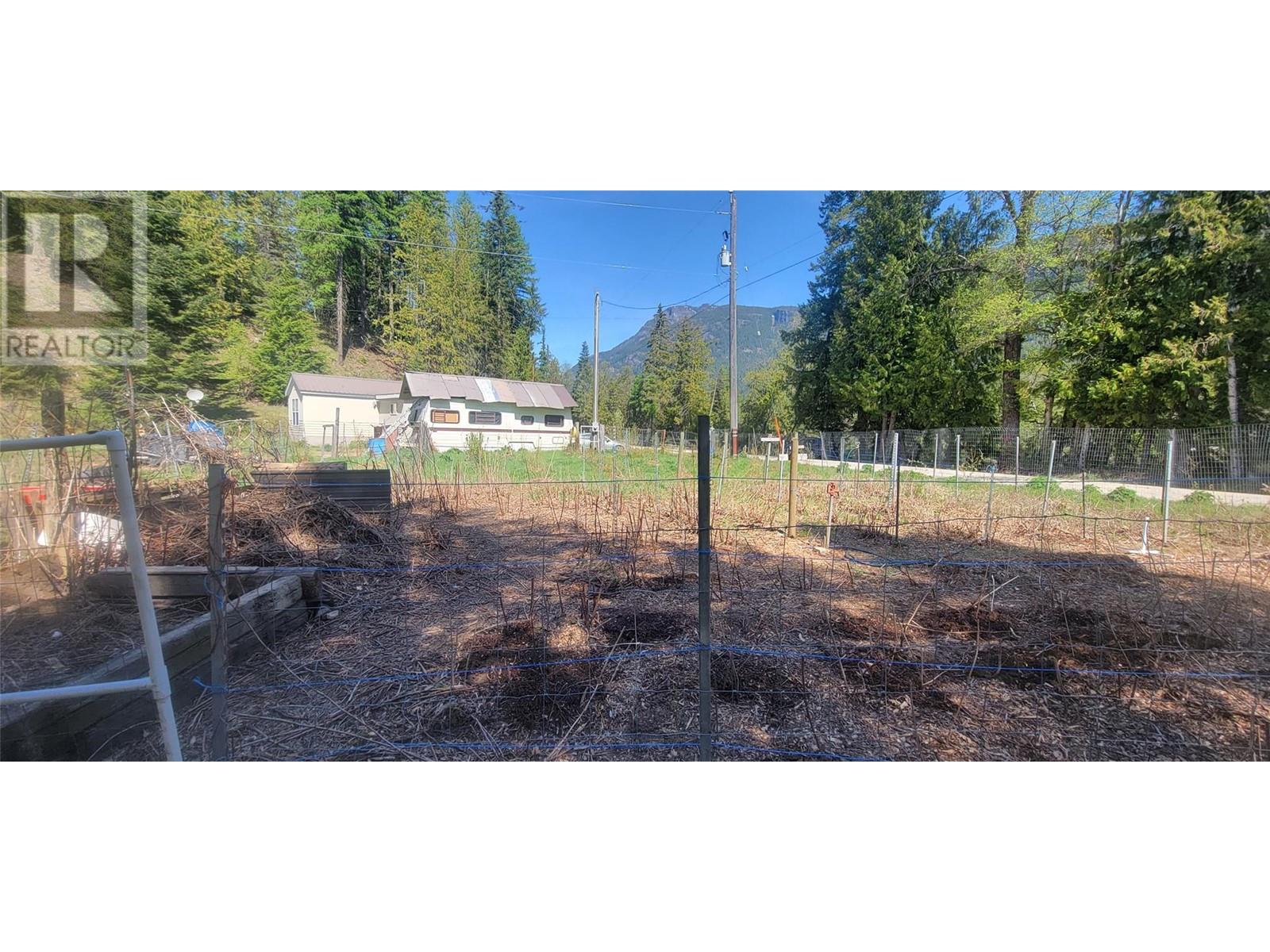 2467 Slocan Valley  West Road, Slocan Park, British Columbia  V0G 2E0 - Photo 20 - 2477224