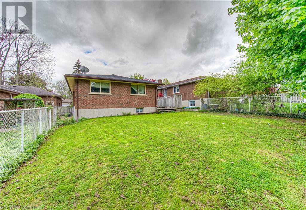 46 Orchard Mill Crescent, Kitchener, Ontario  N2P 1T2 - Photo 42 - 40728846