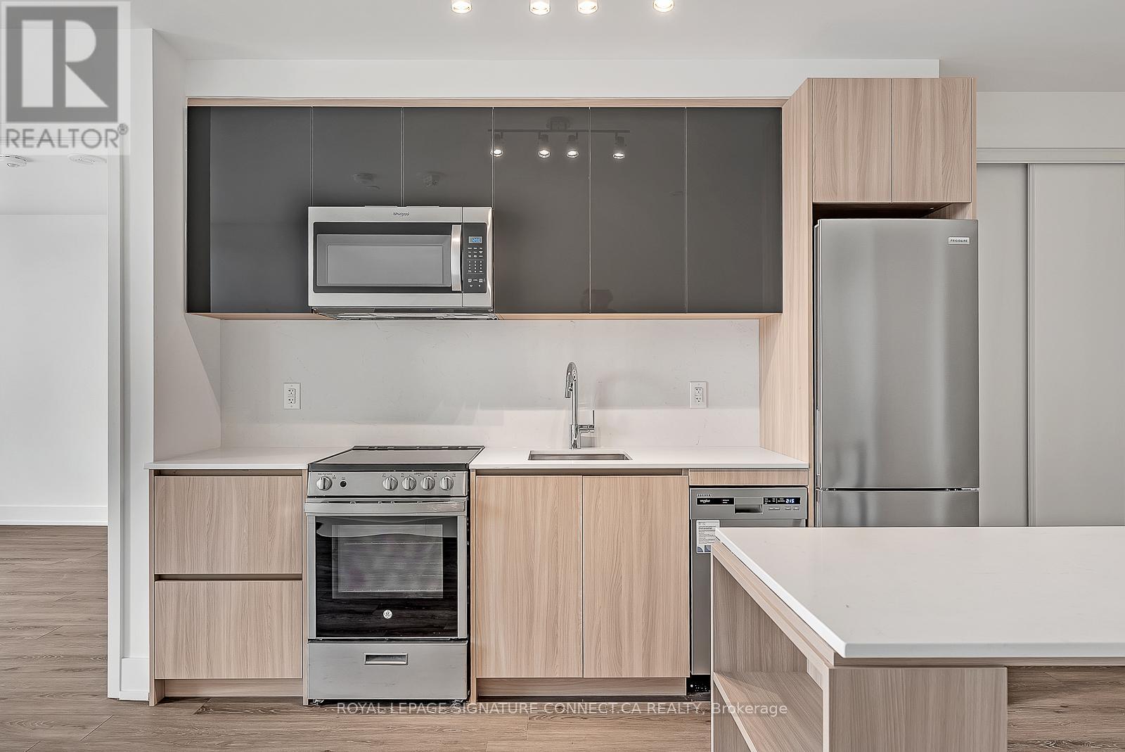 325 - 3100 Keele Street, Toronto, Ontario  M3M 2H4 - Photo 8 - W12151240