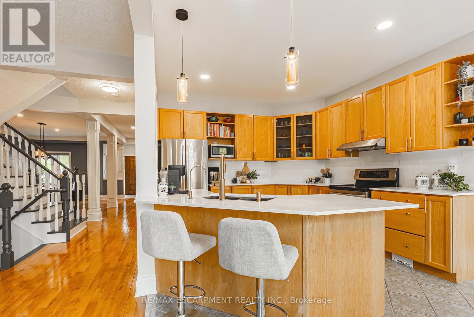 2170 Coldwater Street, Burlington, Ontario  L7L 7K5 - Photo 9 - W12151241