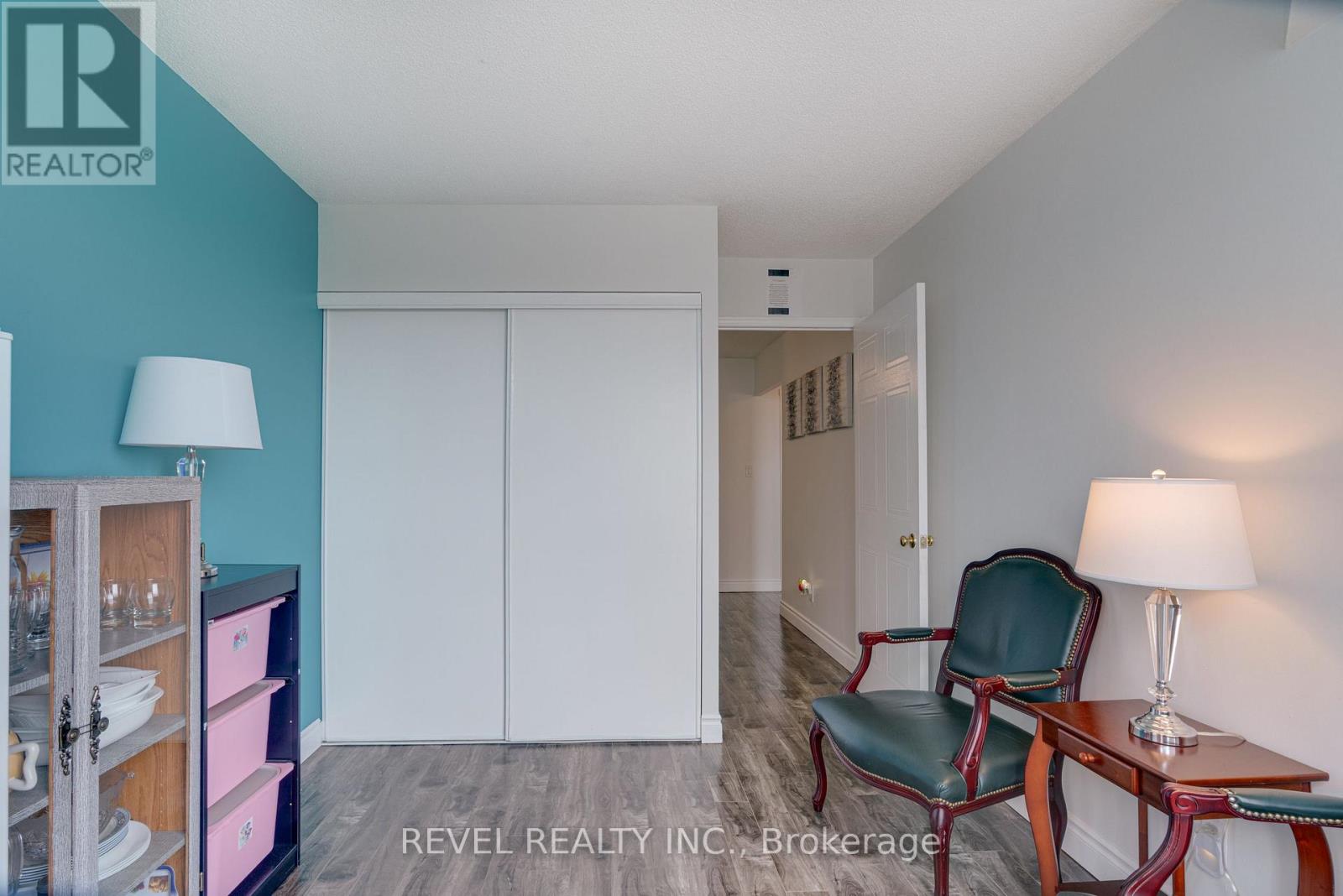 713 - 135 Hillcrest Avenue, Mississauga, Ontario  L5B 4B1 - Photo 23 - W12151301