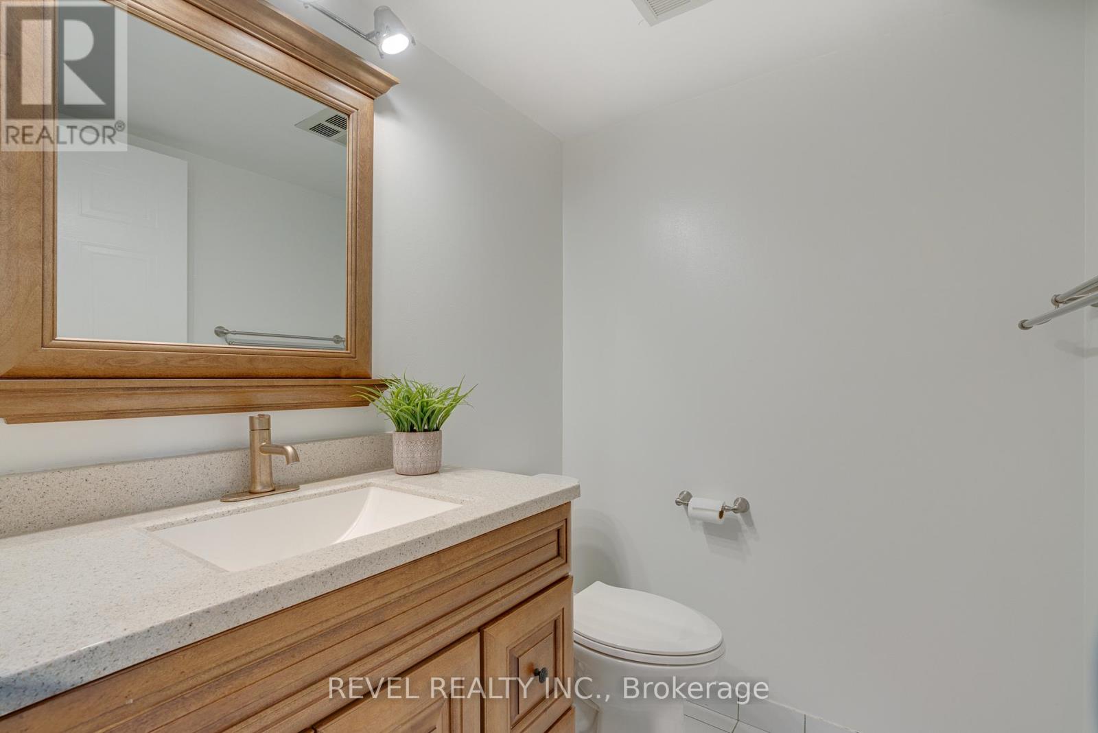 713 - 135 Hillcrest Avenue, Mississauga, Ontario  L5B 4B1 - Photo 24 - W12151301