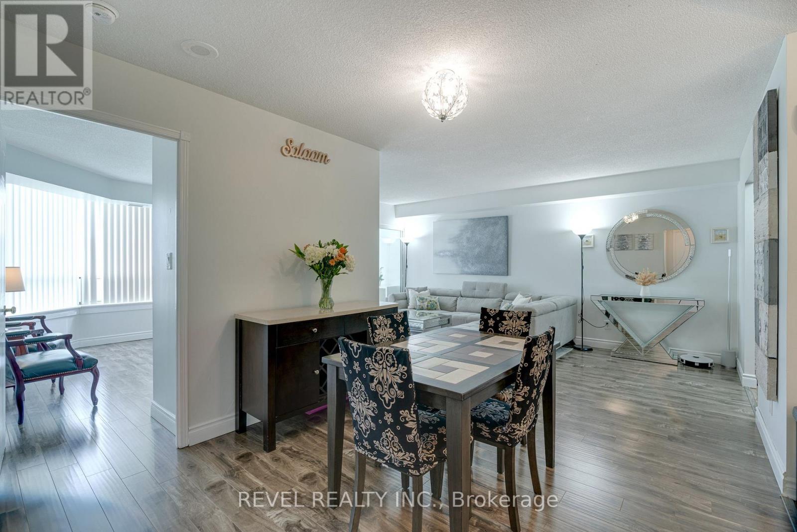 713 - 135 Hillcrest Avenue, Mississauga, Ontario  L5B 4B1 - Photo 8 - W12151301