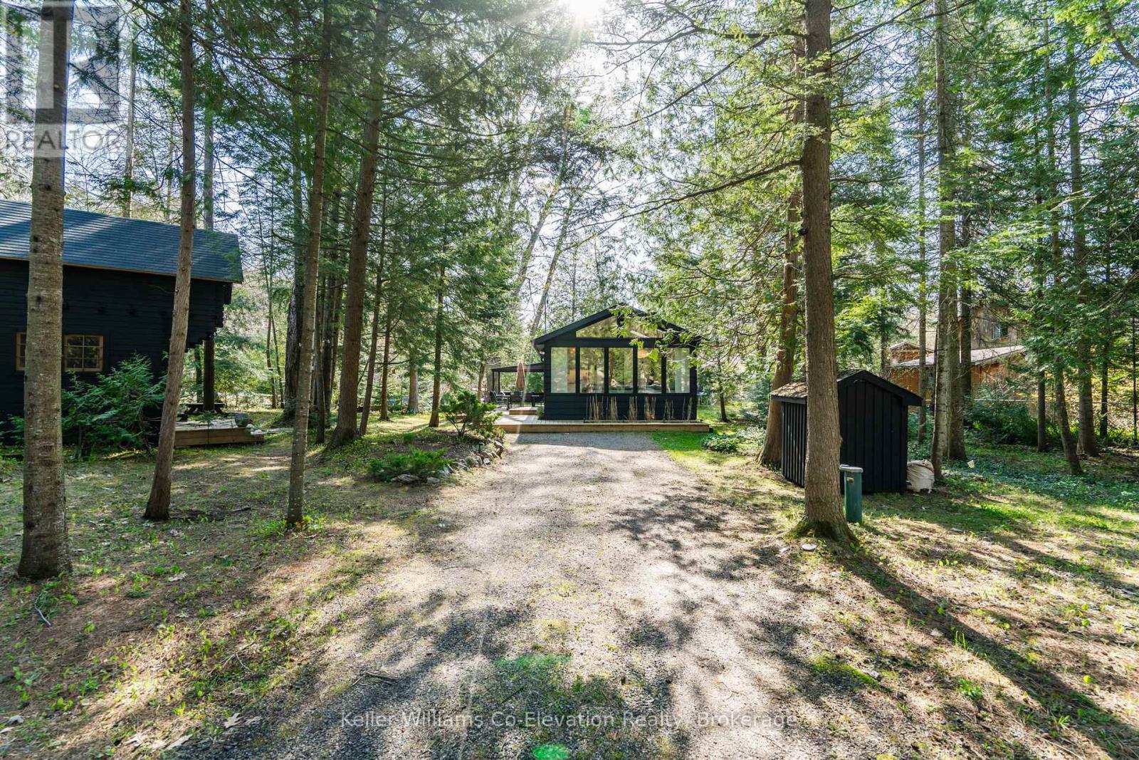 1 Sundown Road, Tiny, Ontario  L0L 2J0 - Photo 3 - S12151465