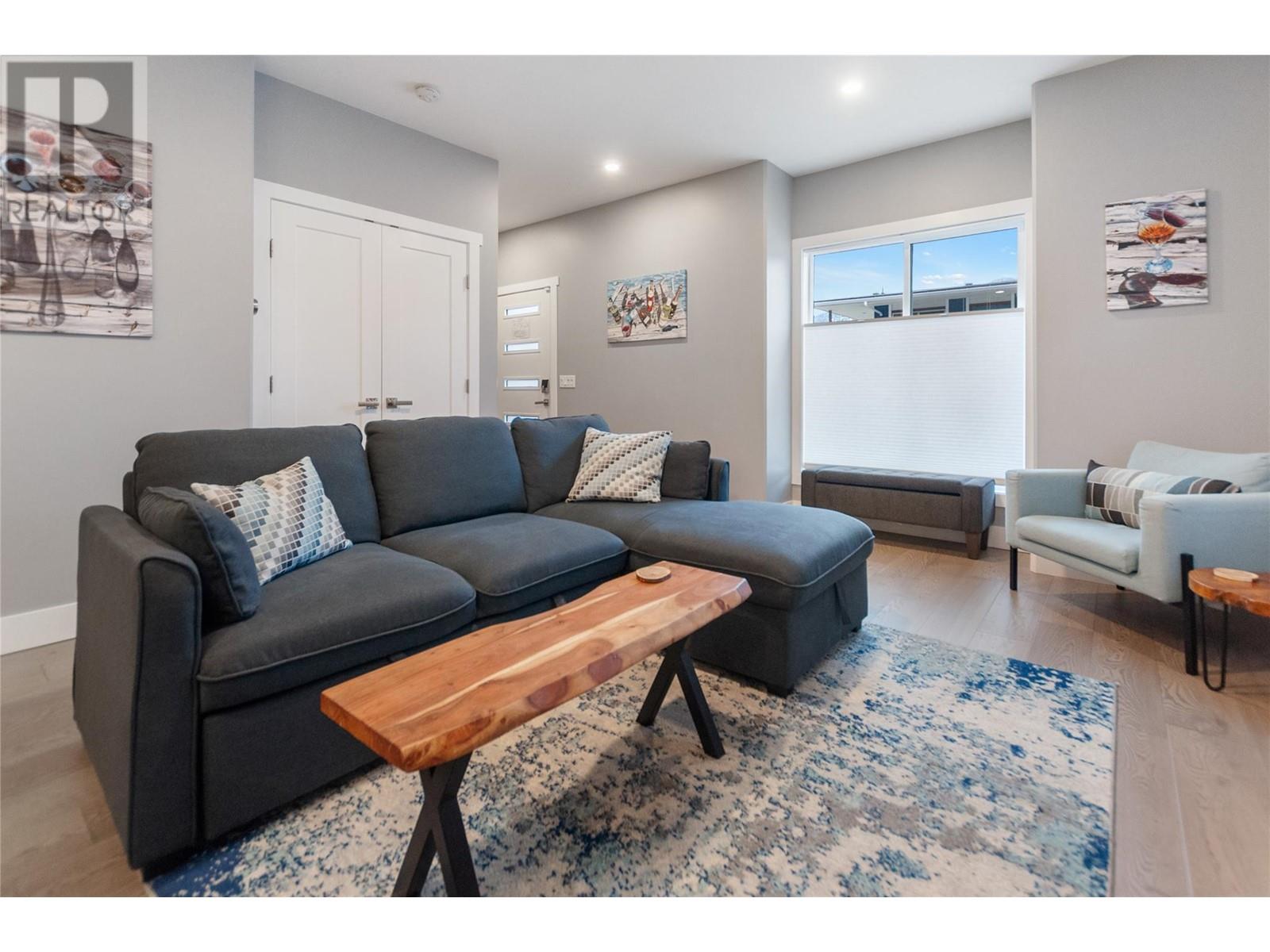 1087 Dynes Avenue Unit# 102, Penticton, British Columbia  V2A 1E9 - Photo 2 - 10348151