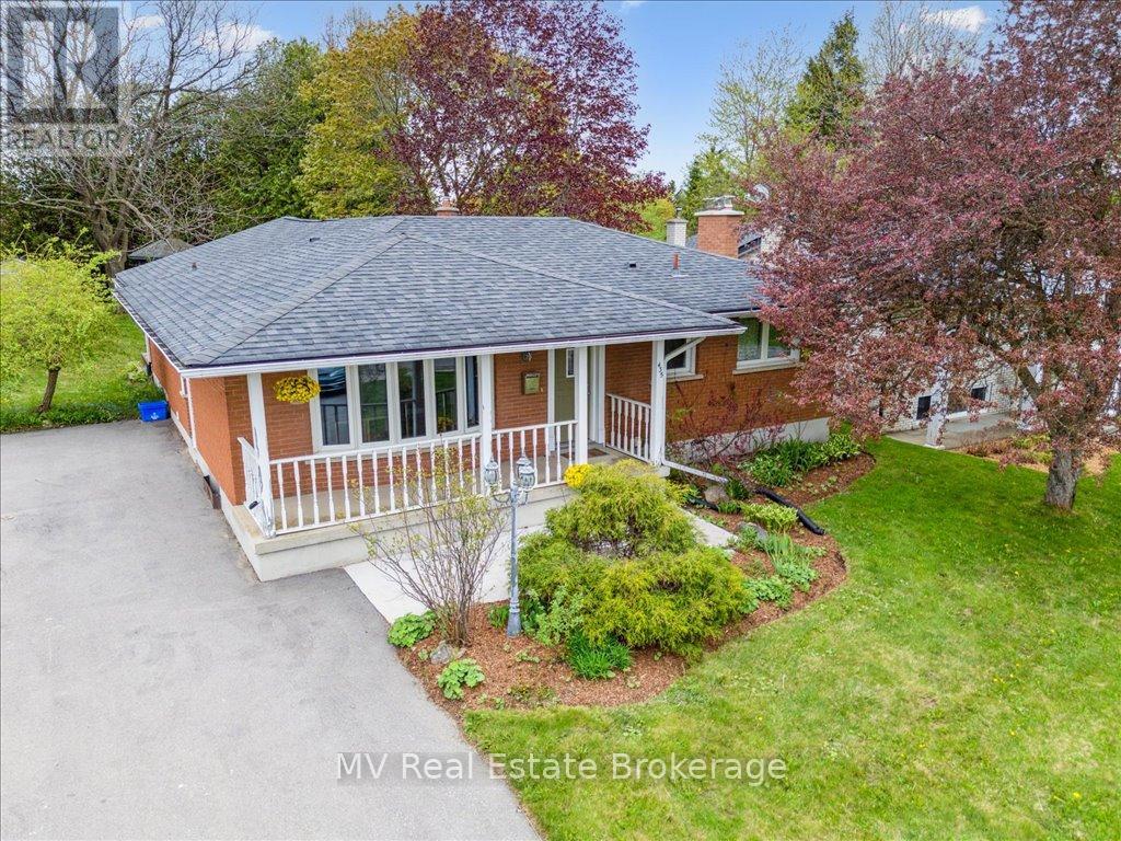 435 Scotland Street, Centre Wellington, Ontario  N1M 2B7 - Photo 2 - X12151452