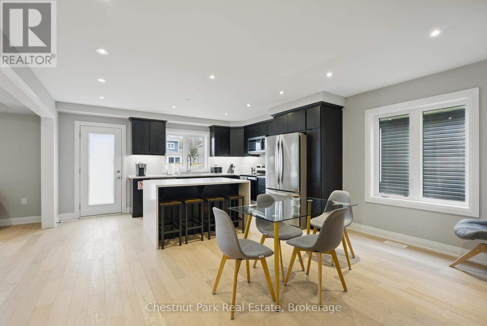 Property at 21 CHAMBERY STREET image 3