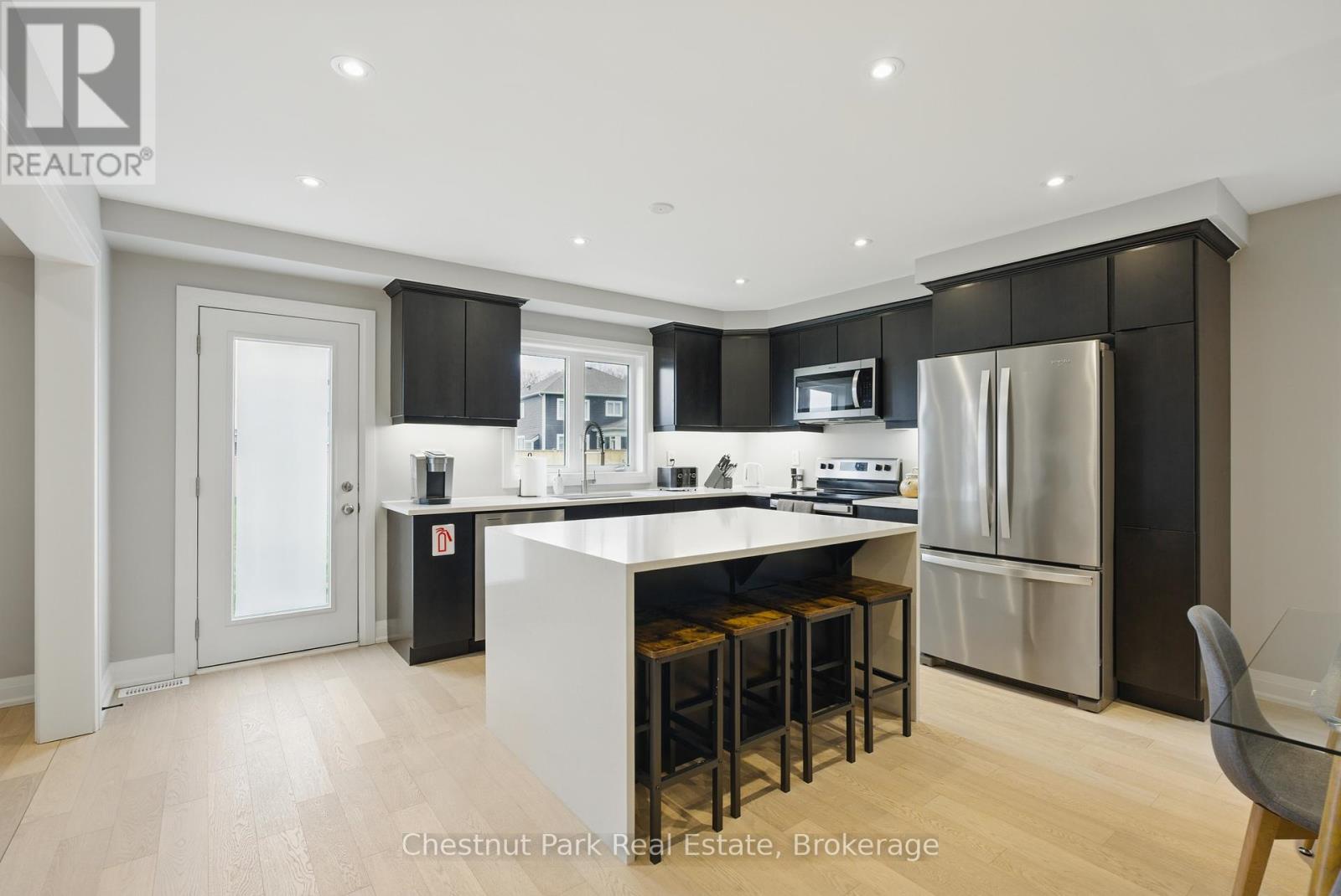 Property at 21 CHAMBERY STREET image 5
