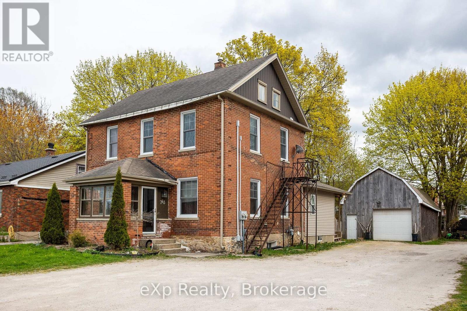 743 10TH STREET E, owen sound, Ontario