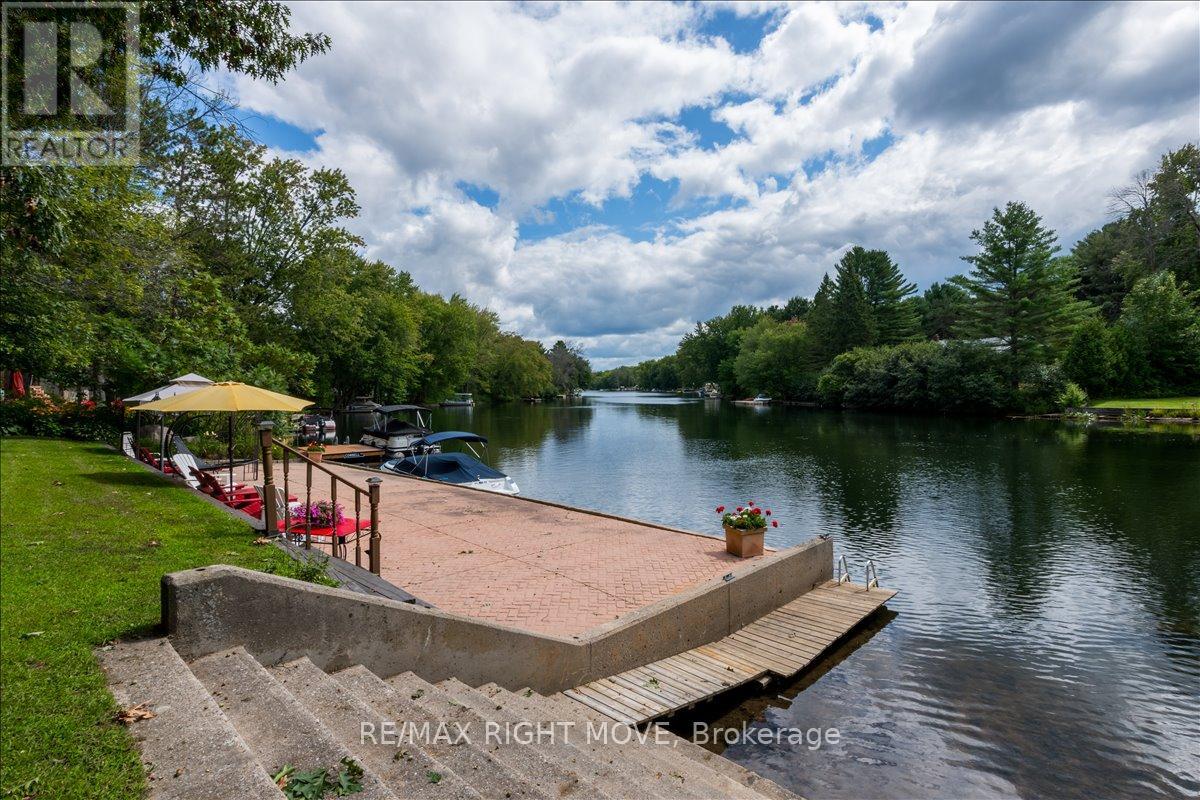 1032 Cowbell Lane, Gravenhurst, Ontario  P0E 1N0 - Photo 41 - X12151269