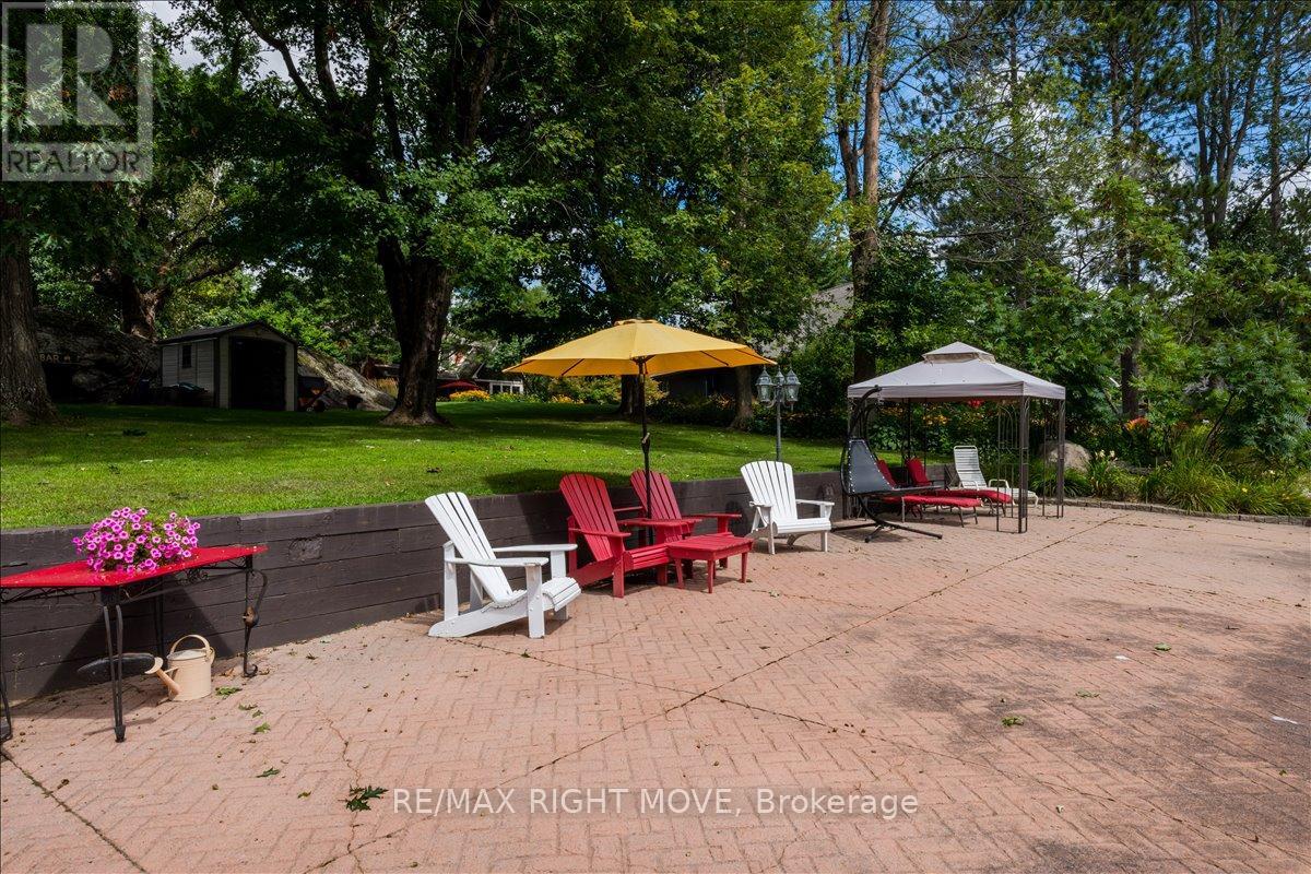 1032 Cowbell Lane, Gravenhurst, Ontario  P0E 1N0 - Photo 42 - X12151269