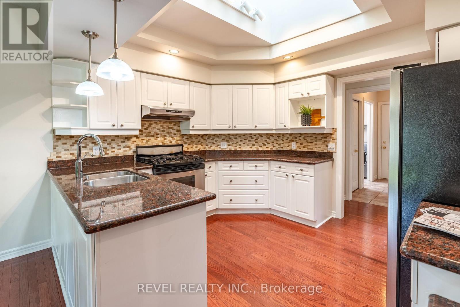 632 Bayhampton Crescent, Waterloo, Ontario  N2K 3N9 - Photo 24 - X12151303