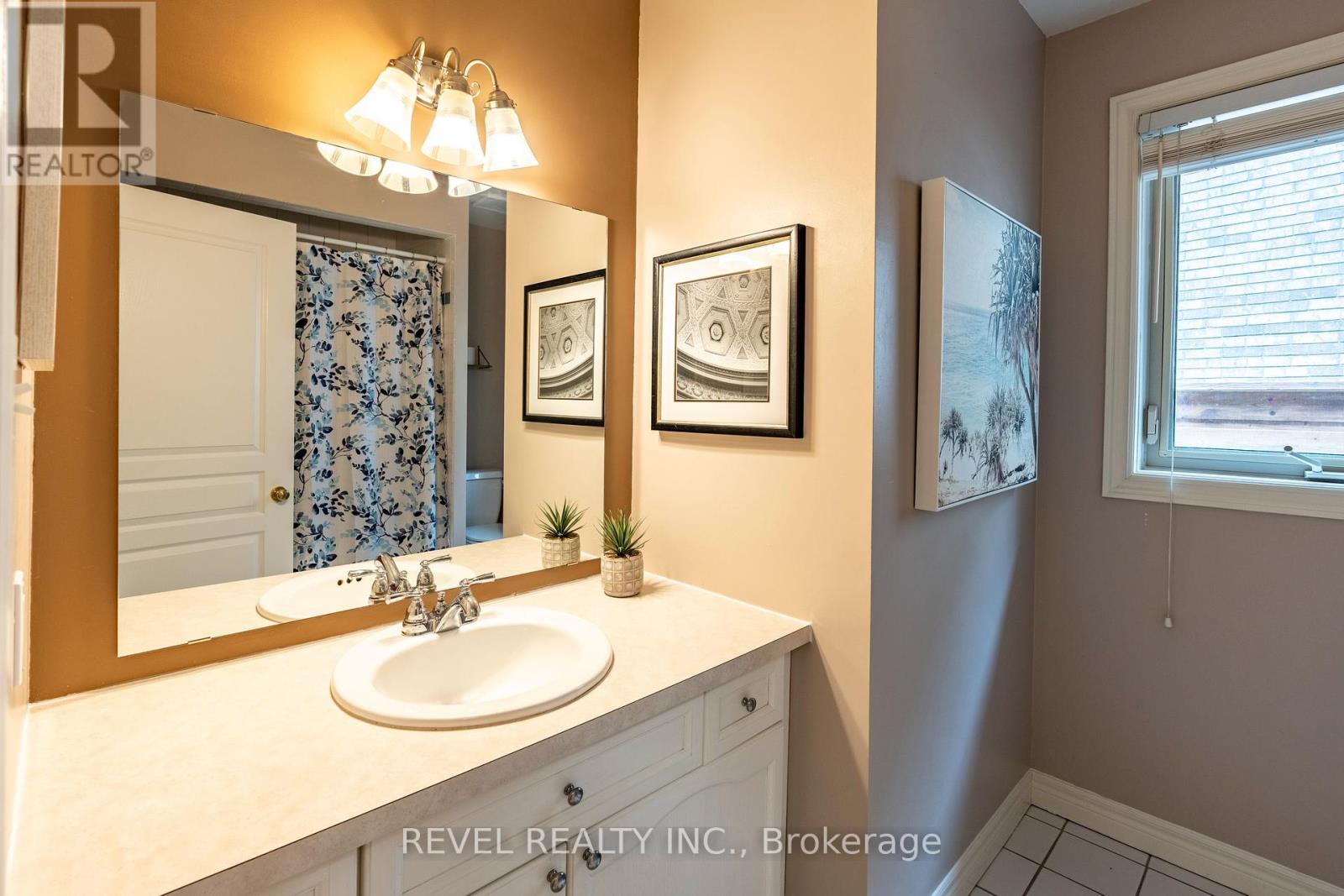 632 Bayhampton Crescent, Waterloo, Ontario  N2K 3N9 - Photo 29 - X12151303