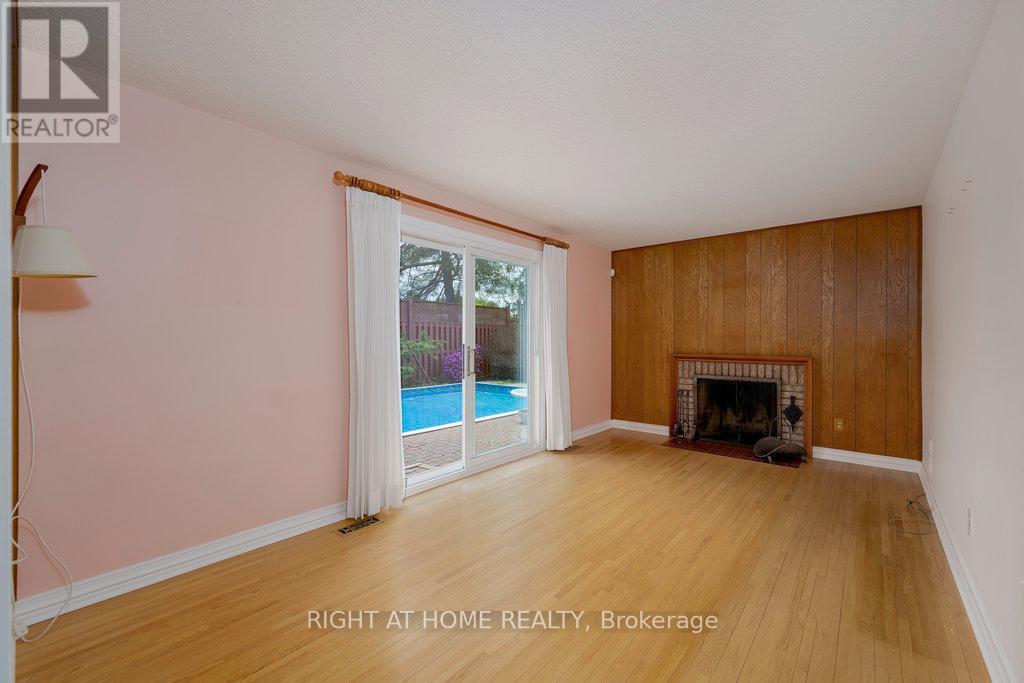 2194 Hamelin Crescent, Ottawa, Ontario  K1J 6L1 - Photo 10 - X12151414