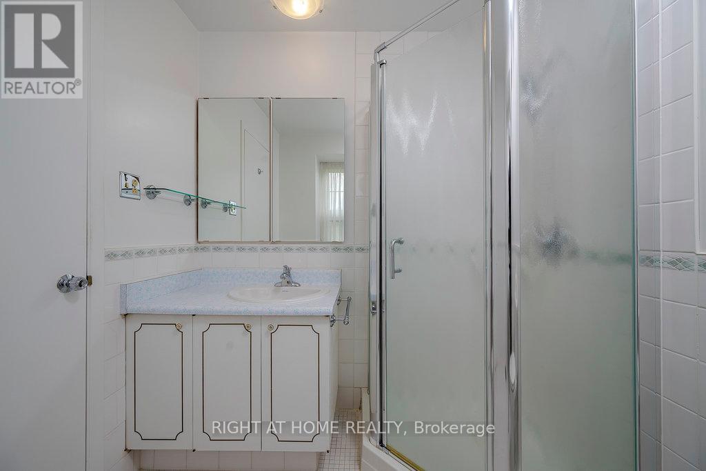 2194 Hamelin Crescent, Ottawa, Ontario  K1J 6L1 - Photo 16 - X12151414