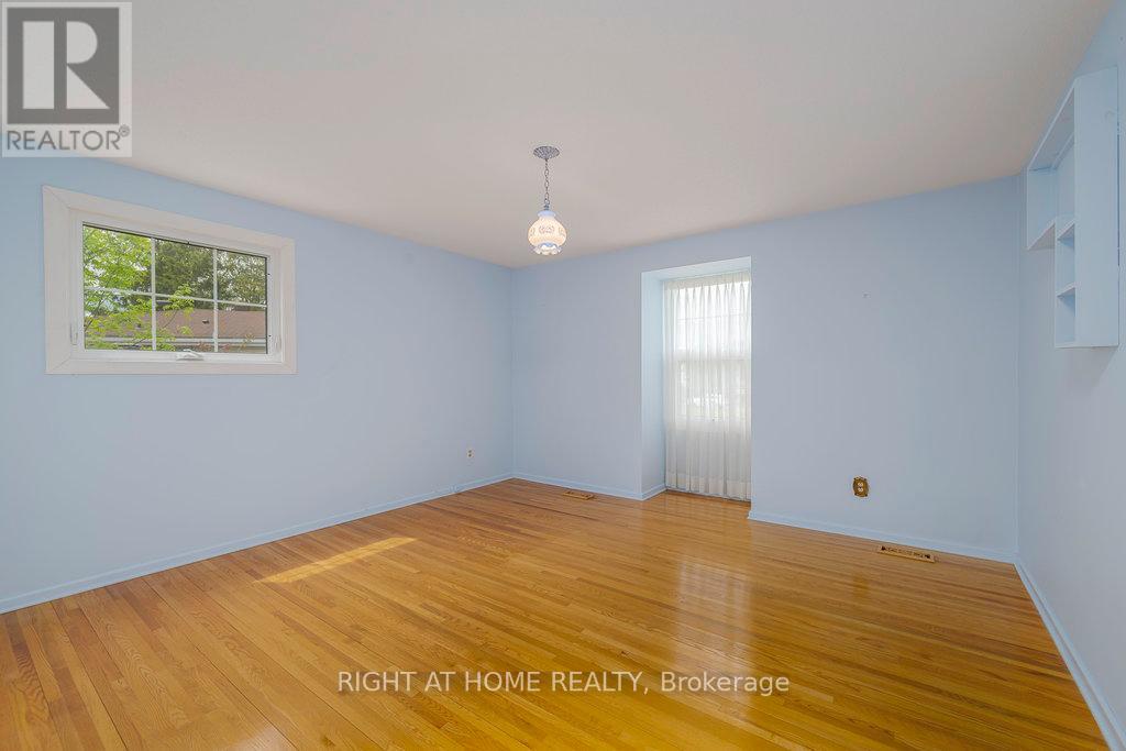 2194 Hamelin Crescent, Ottawa, Ontario  K1J 6L1 - Photo 17 - X12151414