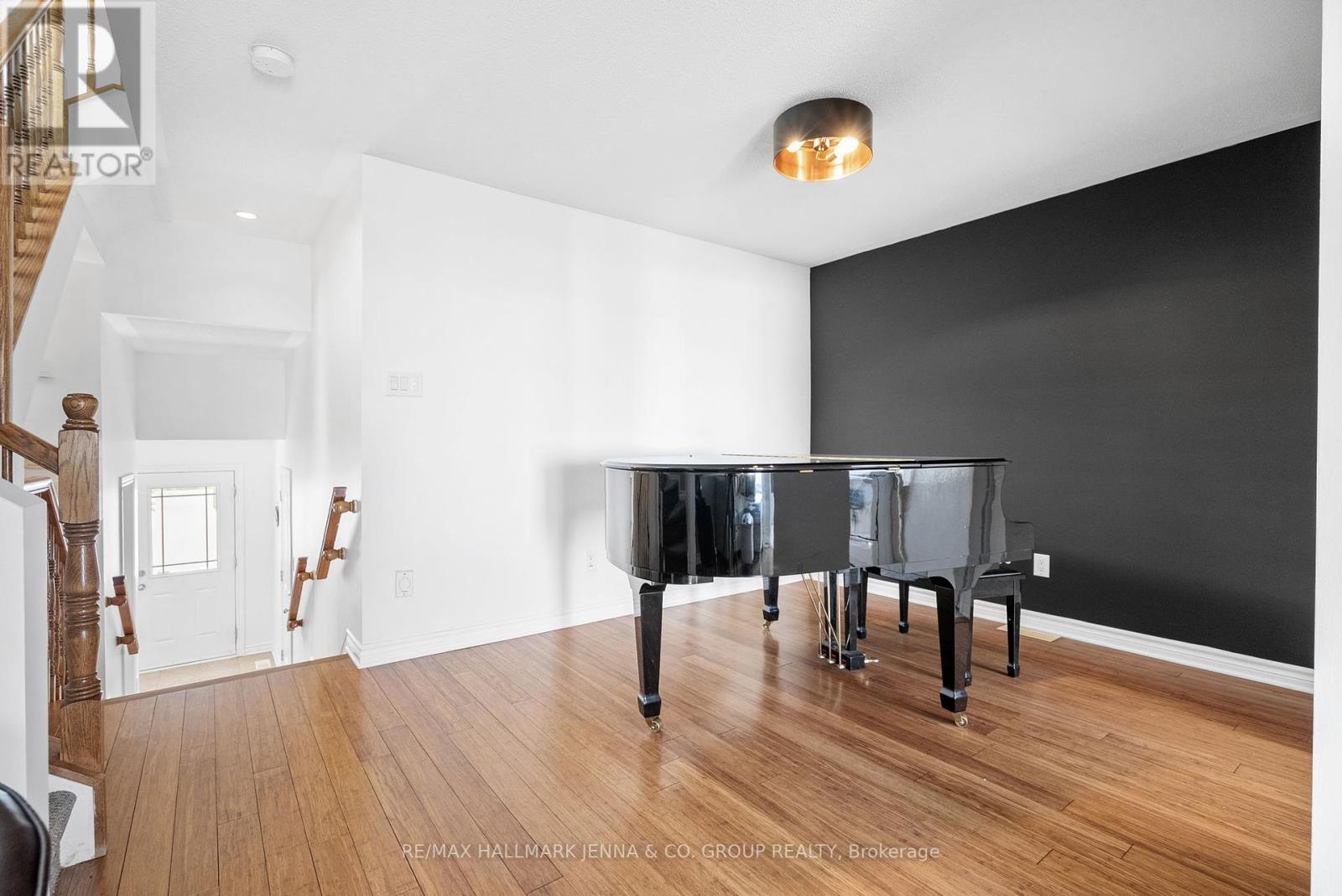 277 Catamount Court, Ottawa, Ontario  K2M 0A9 - Photo 7 - X12151420
