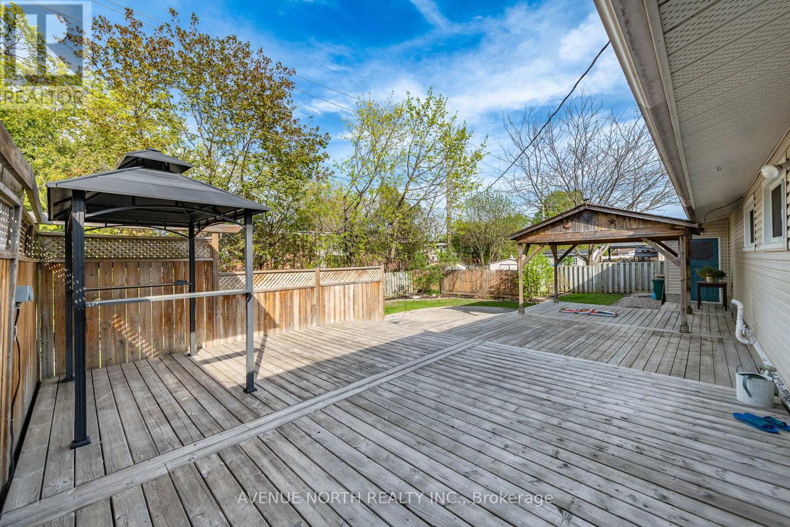 63 Wigan Drive, Ottawa, Ontario  K2E 6L2 - Photo 29 - X12151450