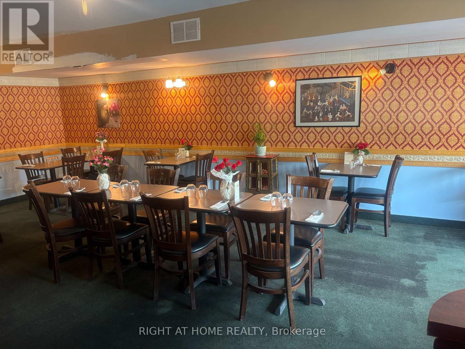 1300 Bank Street, Ottawa, Ontario  K1S 3Y4 - Photo 2 - X12151491