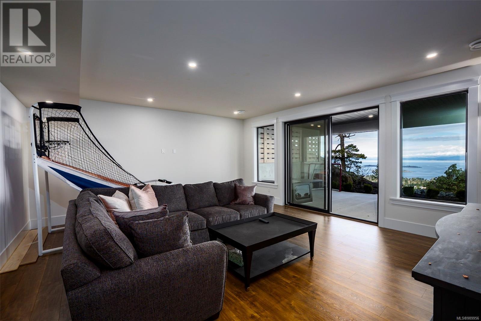 5060 Broad Ridge Pl, Lantzville, British Columbia  V0R 2H0 - Photo 33 - 989956