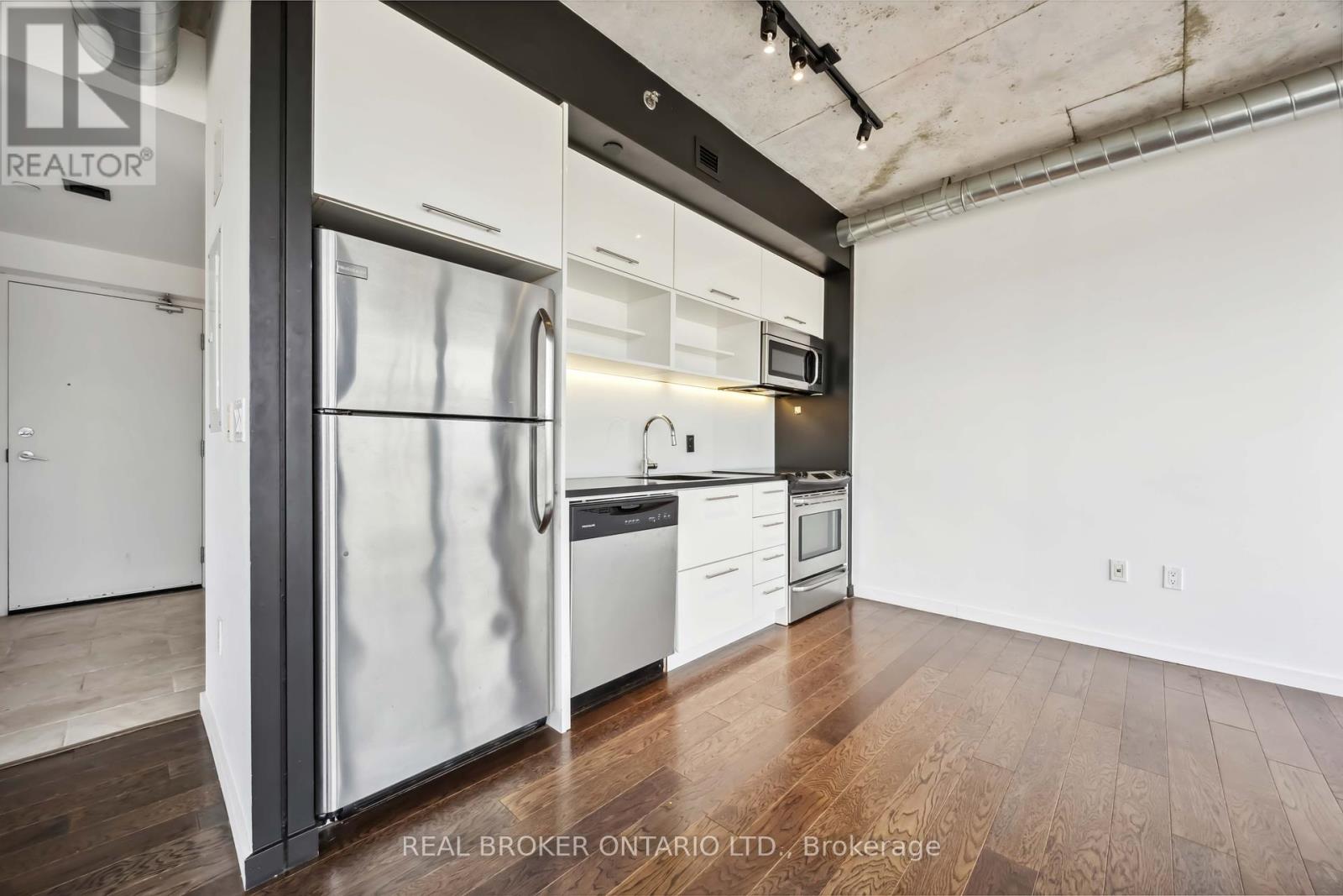 603 - 51 Trolley Crescent, Toronto, Ontario  M5A 0E9 - Photo 18 - C12113239