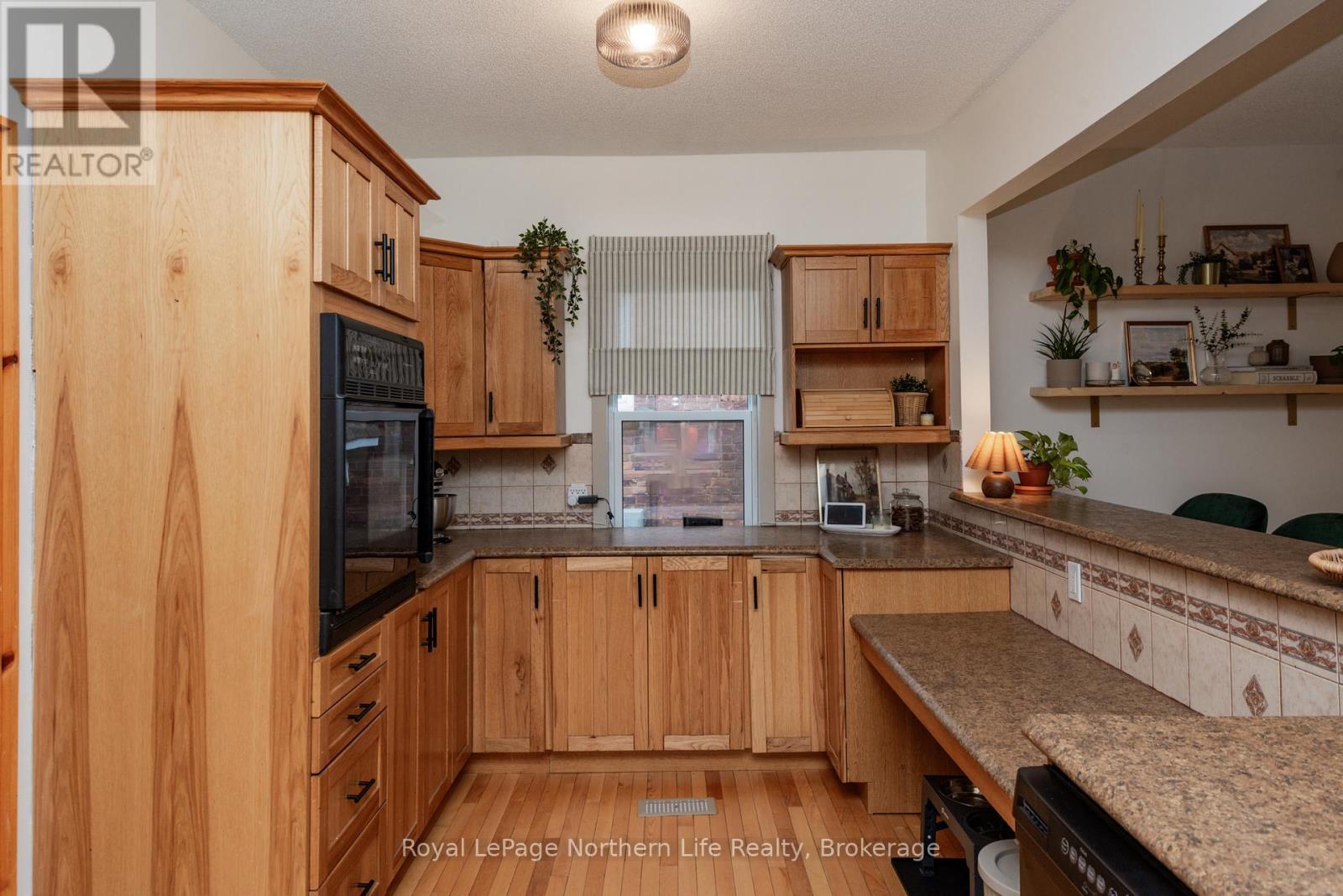 239 First Avenue E, North Bay, Ontario  P1B 1J9 - Photo 15 - X12151342