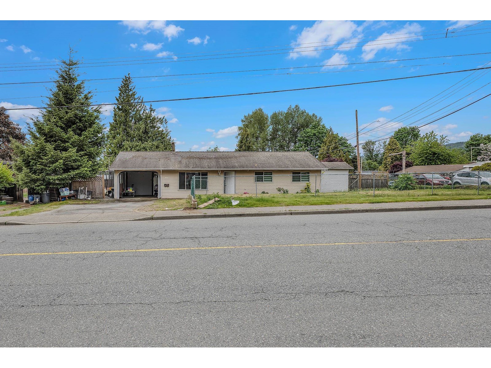7955 Hurd Street, Mission, British Columbia  V2V 3J7 - Photo 2 - R3002487