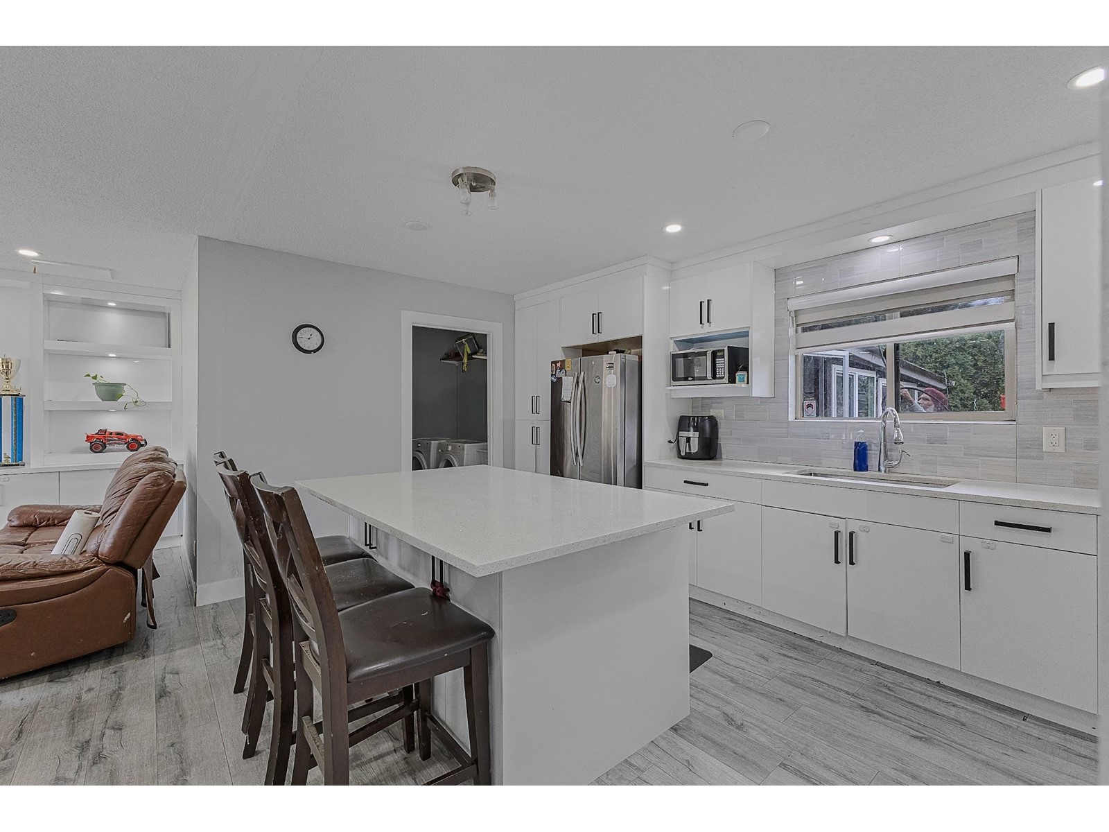 7955 Hurd Street, Mission, British Columbia  V2V 3J7 - Photo 9 - R3002487