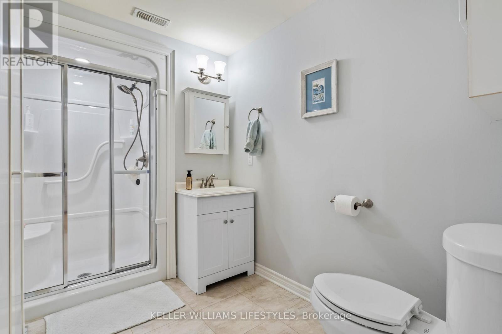 8 Dogwood Trail, Middlesex Centre, Ontario  N0M 2A0 - Photo 43 - X12110666
