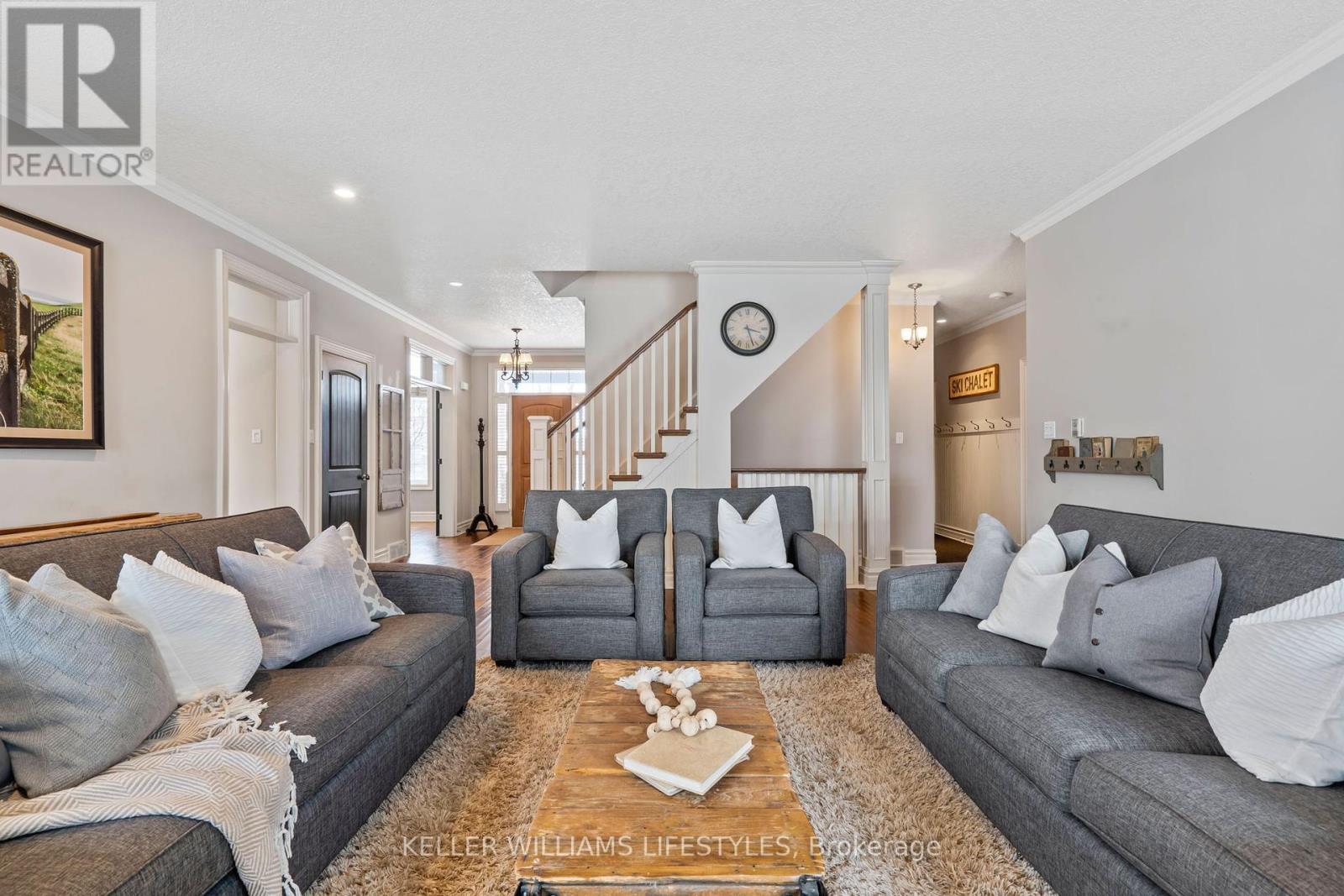 8 Dogwood Trail, Middlesex Centre, Ontario  N0M 2A0 - Photo 5 - X12110666