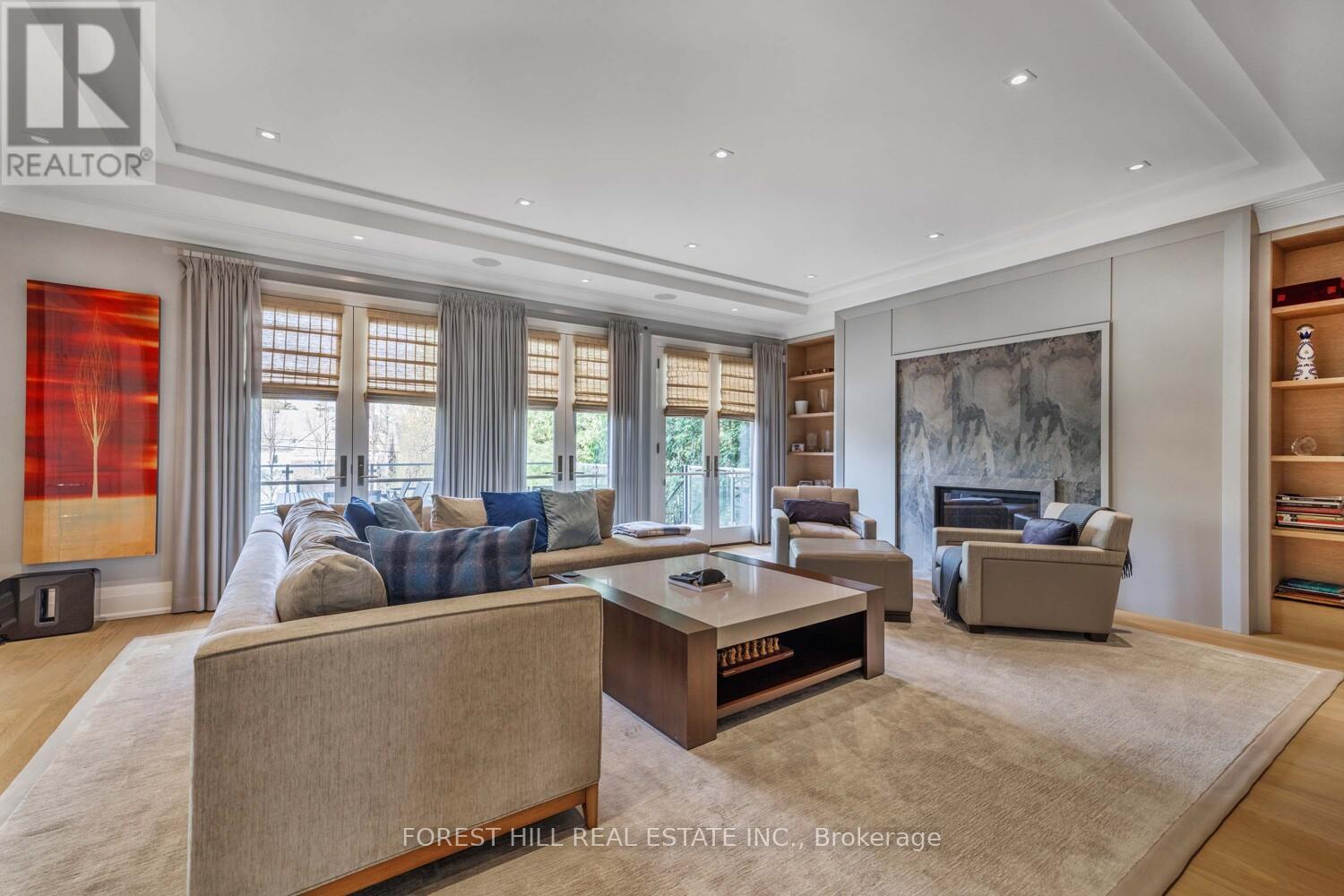 221 Dunvegan Road, Toronto, Ontario  M5P 2P3 - Photo 17 - C12151440