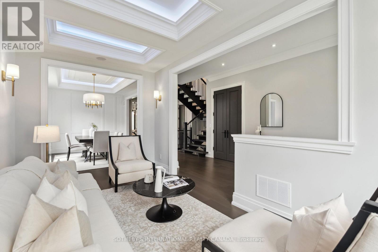 Property at 222 CONNAUGHT AVENUE image 5
