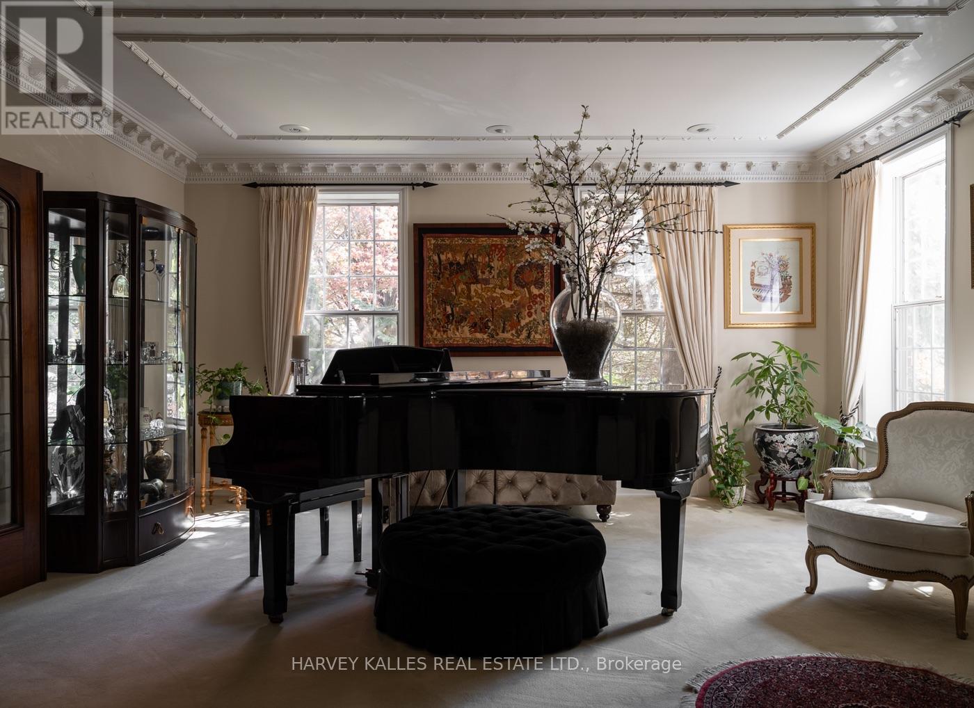 250 Warren Road, Toronto, Ontario  M4V 2S8 - Photo 8 - C12151502