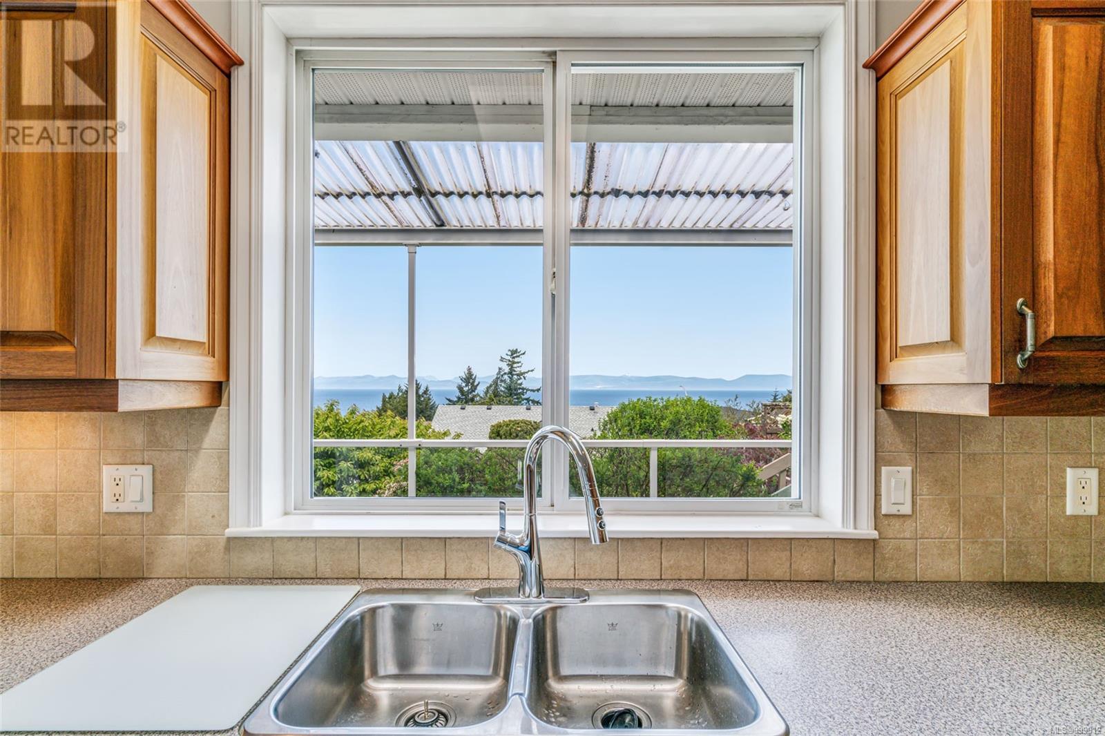 4956 Bella Vista Cres, Nanaimo, British Columbia  V9V 1M5 - Photo 10 - 999912