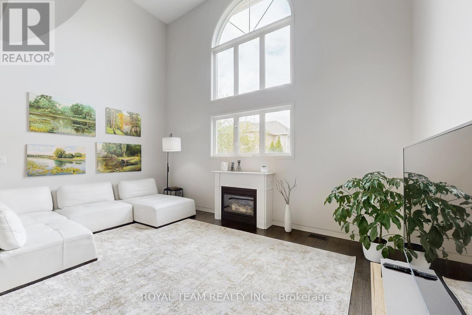 Property at 84 LAURIER AVENUE image 5