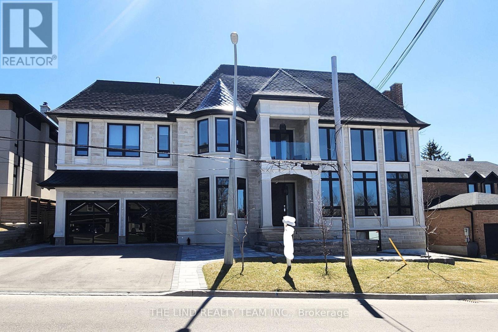 Property at 211 KENNEDY STREET W image 1