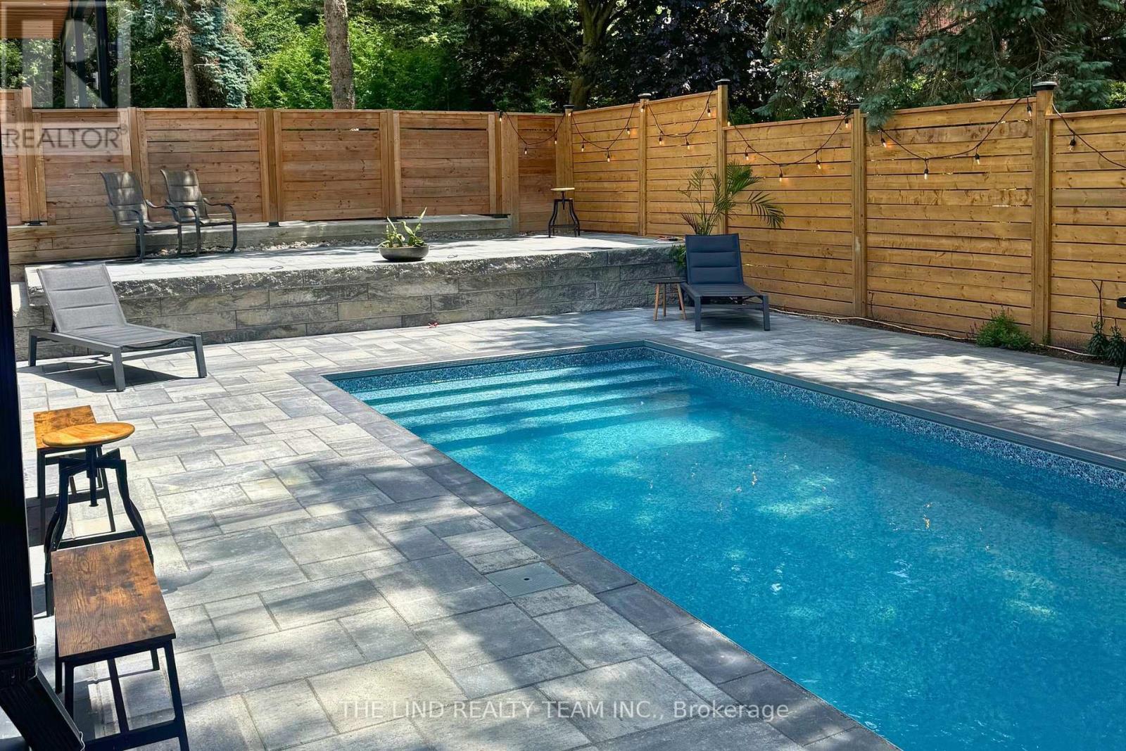211 Kennedy Street W, Aurora, Ontario  L4G 2L9 - Photo 48 - N12151396