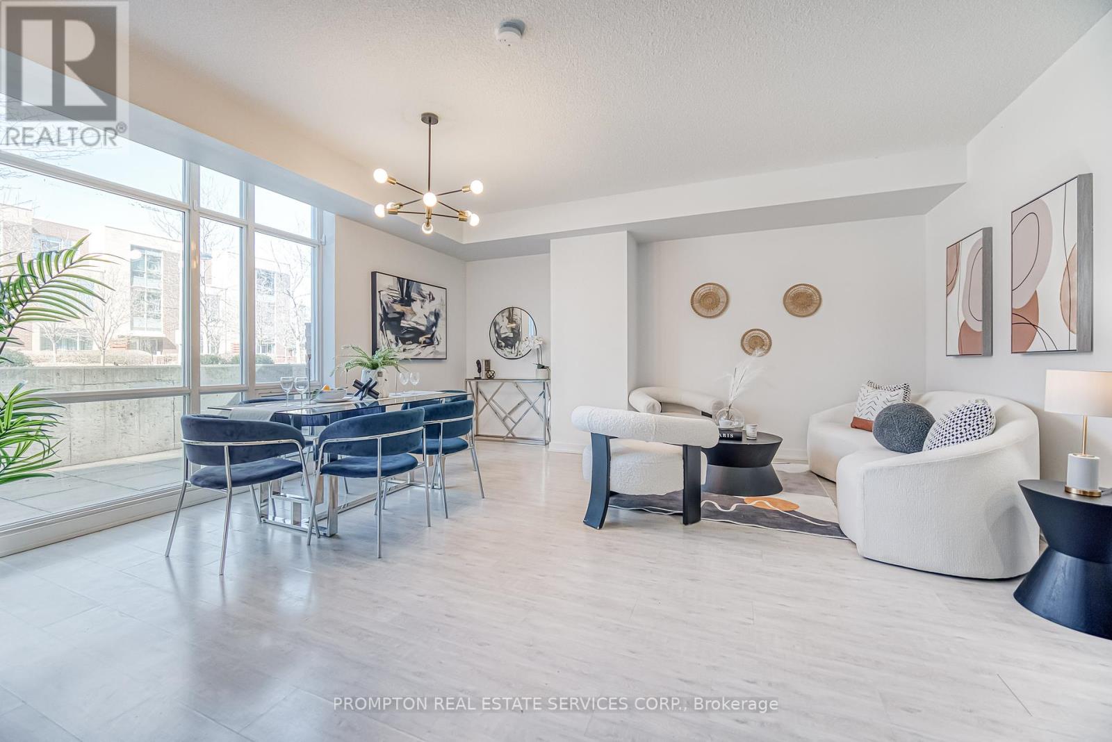 Th06 - 19 Singer Court, Toronto, Ontario  M2K 0B2 - Photo 7 - C12091447