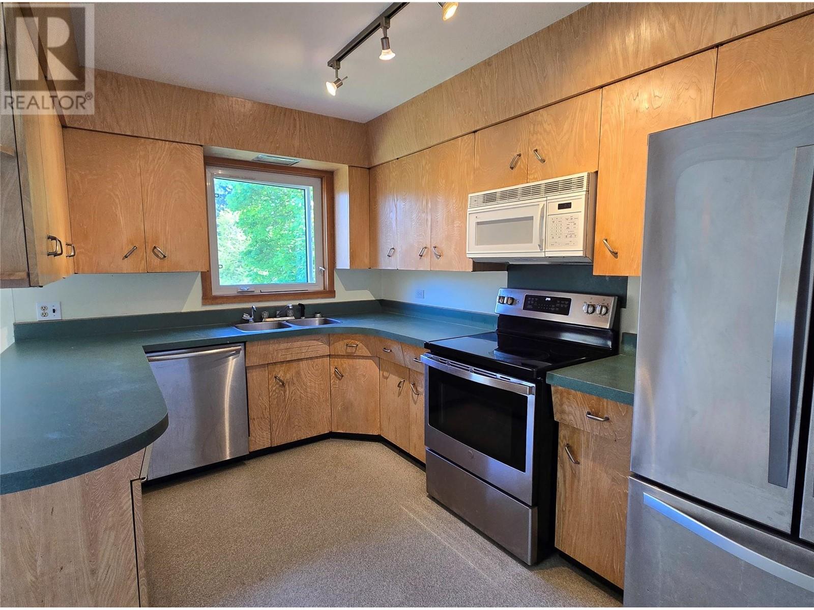 4078 3a Highway, Nelson, British Columbia  V1L 6N5 - Photo 6 - 10347662